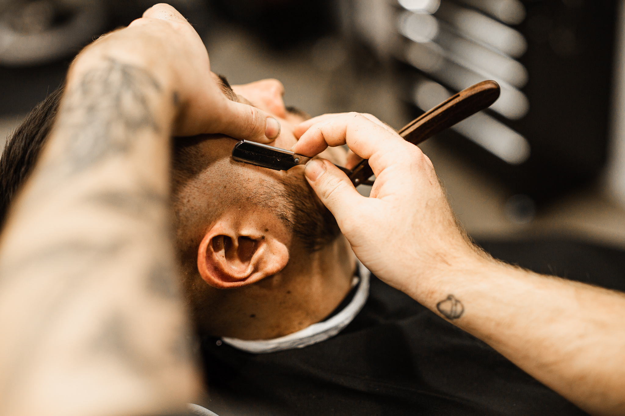 Straight razor shave